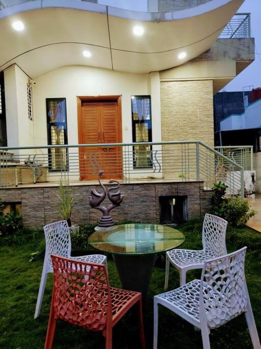 Private & Elegant 3Bhk Villa, Hillside Hideaway, 10 Mins From Mh Bus Stand 아우랑가바드 외부 사진