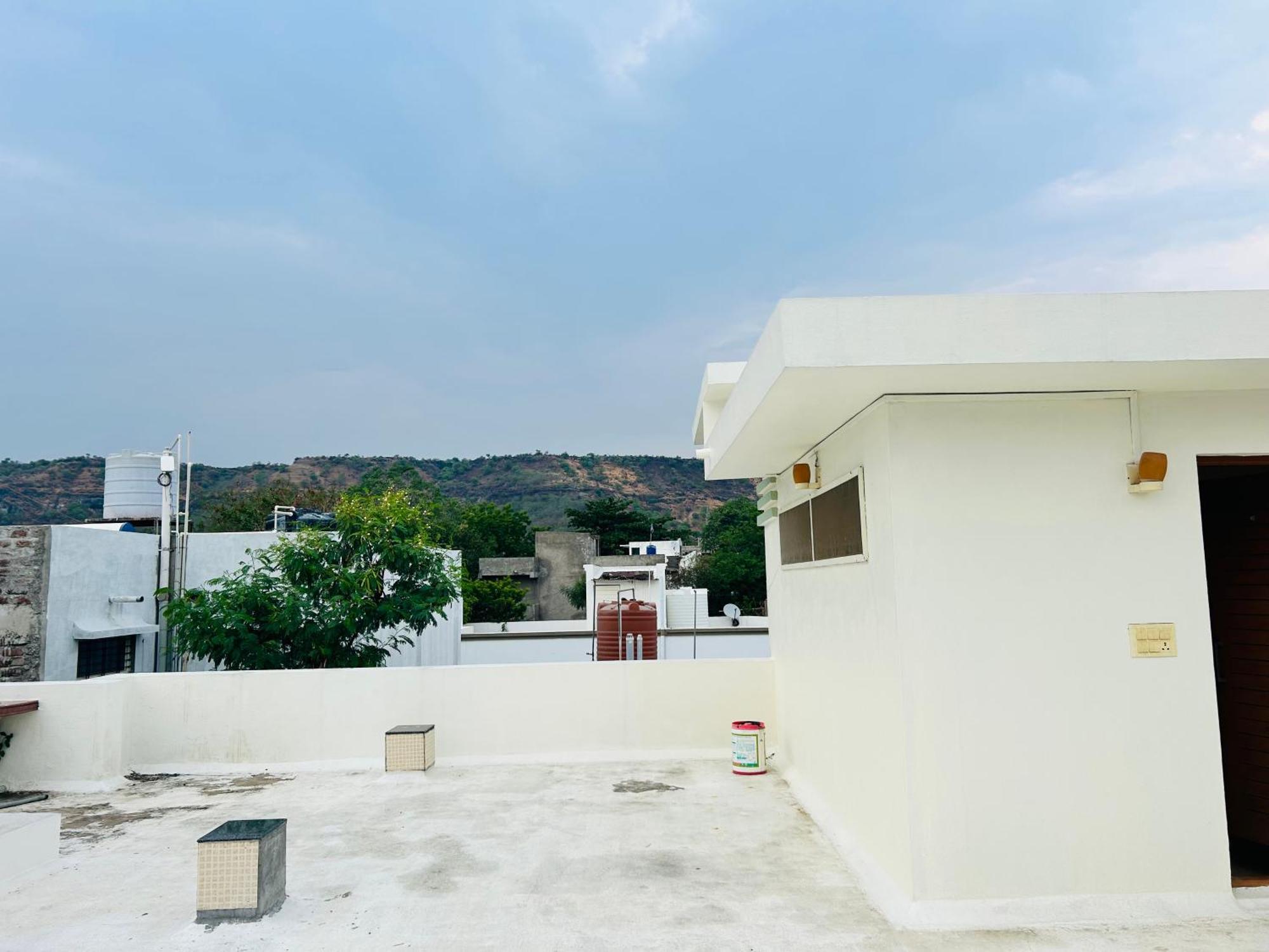 Private & Elegant 3Bhk Villa, Hillside Hideaway, 10 Mins From Mh Bus Stand 아우랑가바드 외부 사진